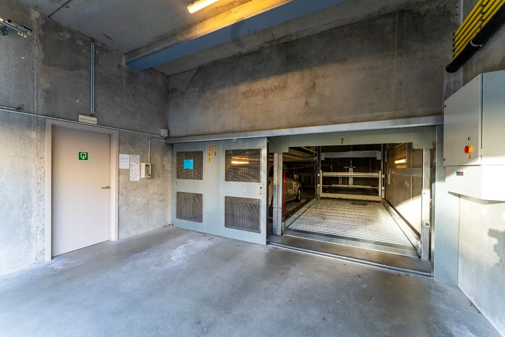 Gemakkelijke garage in de Knokkestraat foto 2