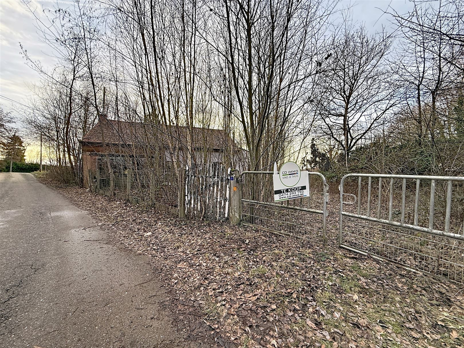 Hoofdfoto van de publicatie: Te renoveren en/of af te breken woning + nieubouw , opp 39a 40ca