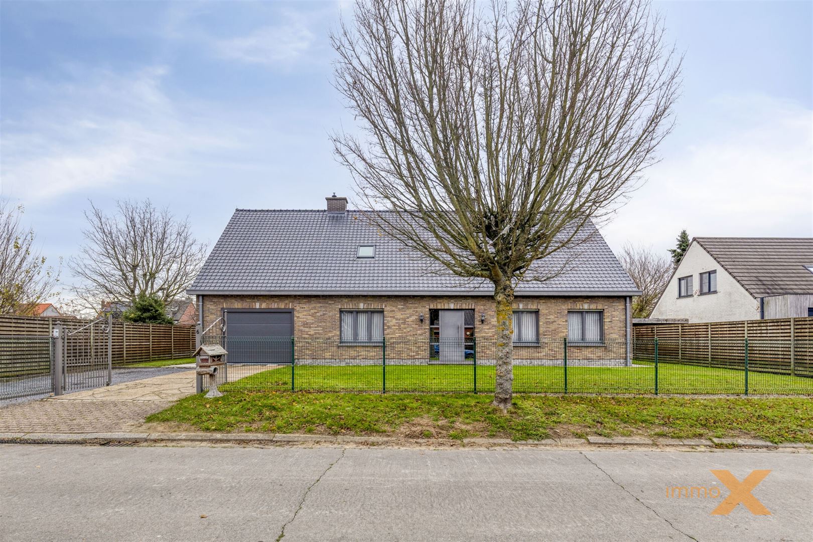 RUIME ENERGIEZUINIGE VILLA MET 4 SLPKS foto {{pictureIndex}}