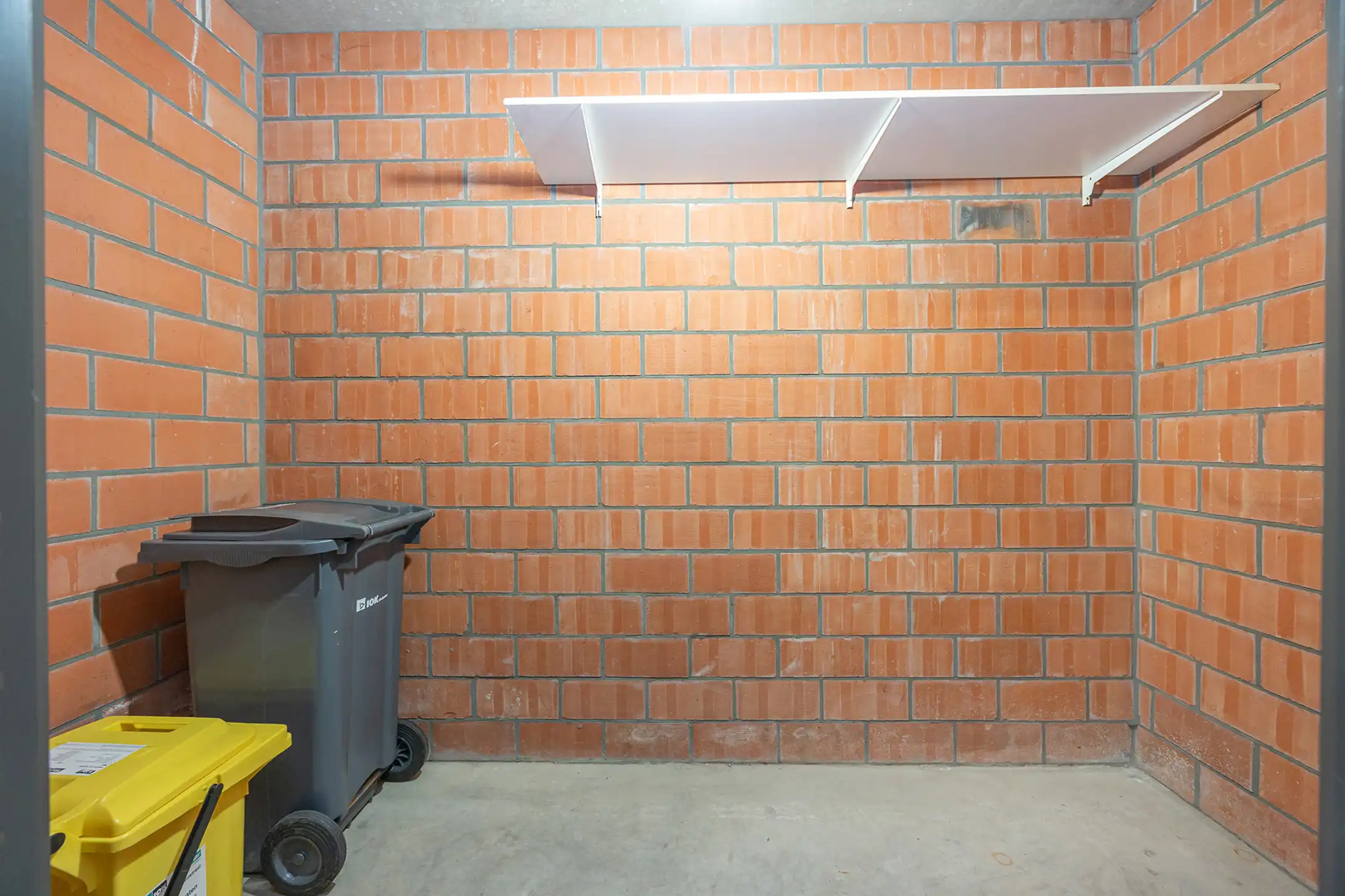 Glv 2-slaapkamer app met ruim terras en autostaanplaats. foto 15