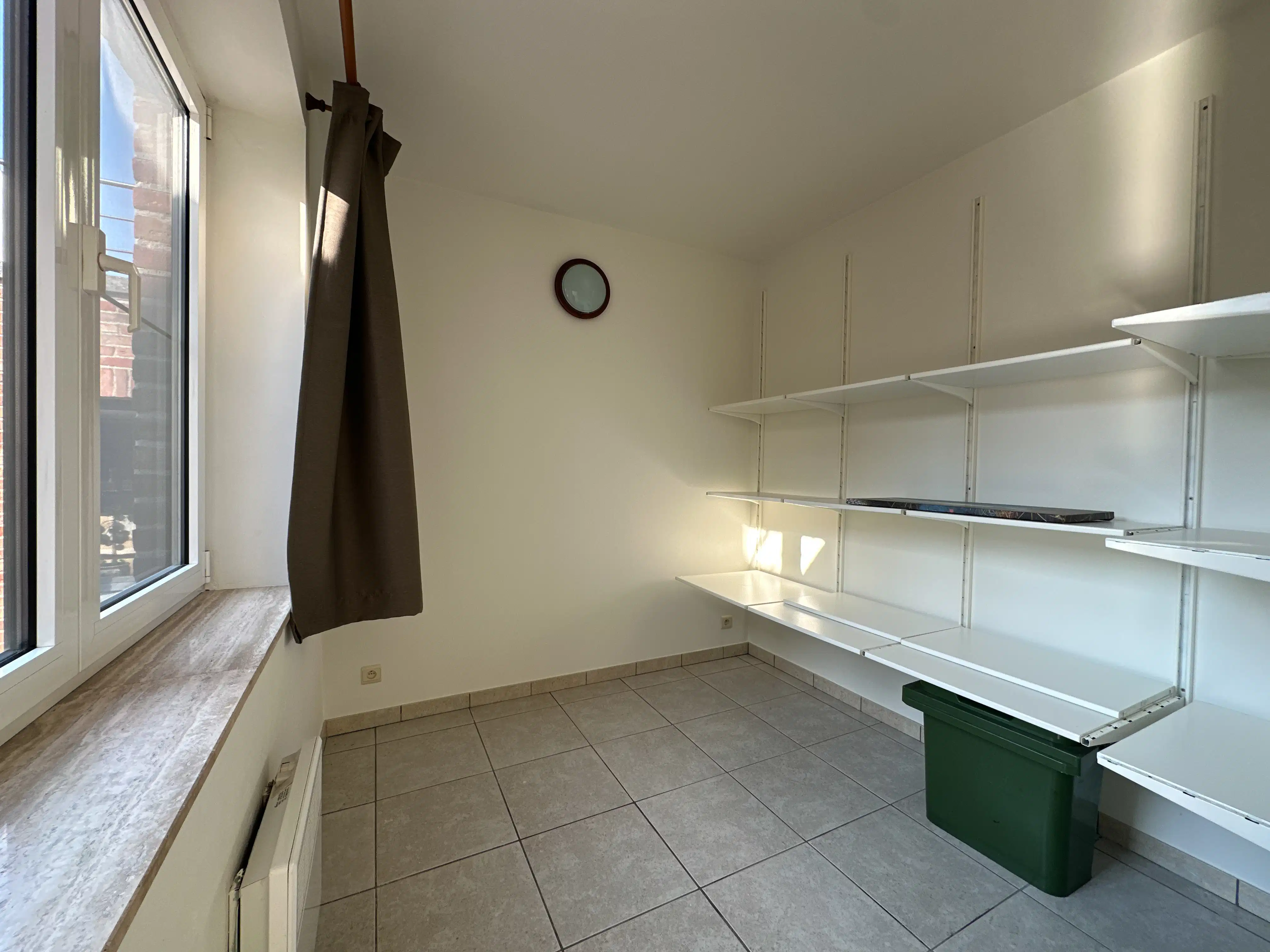 Ruim 2-slaapkamerappartement te huur in centrum Wetteren foto 6