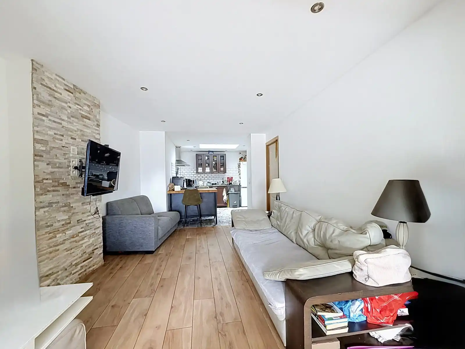 Centraal gelegen woning met 2 ruime slaapkamers! foto 4