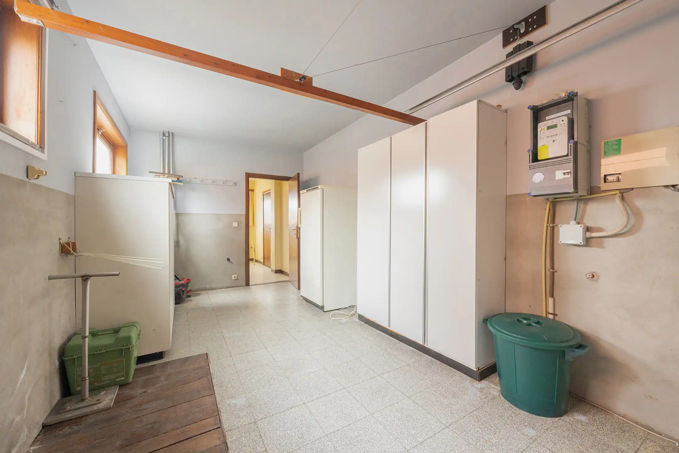 Open bebouwing met tuin en garage foto 12