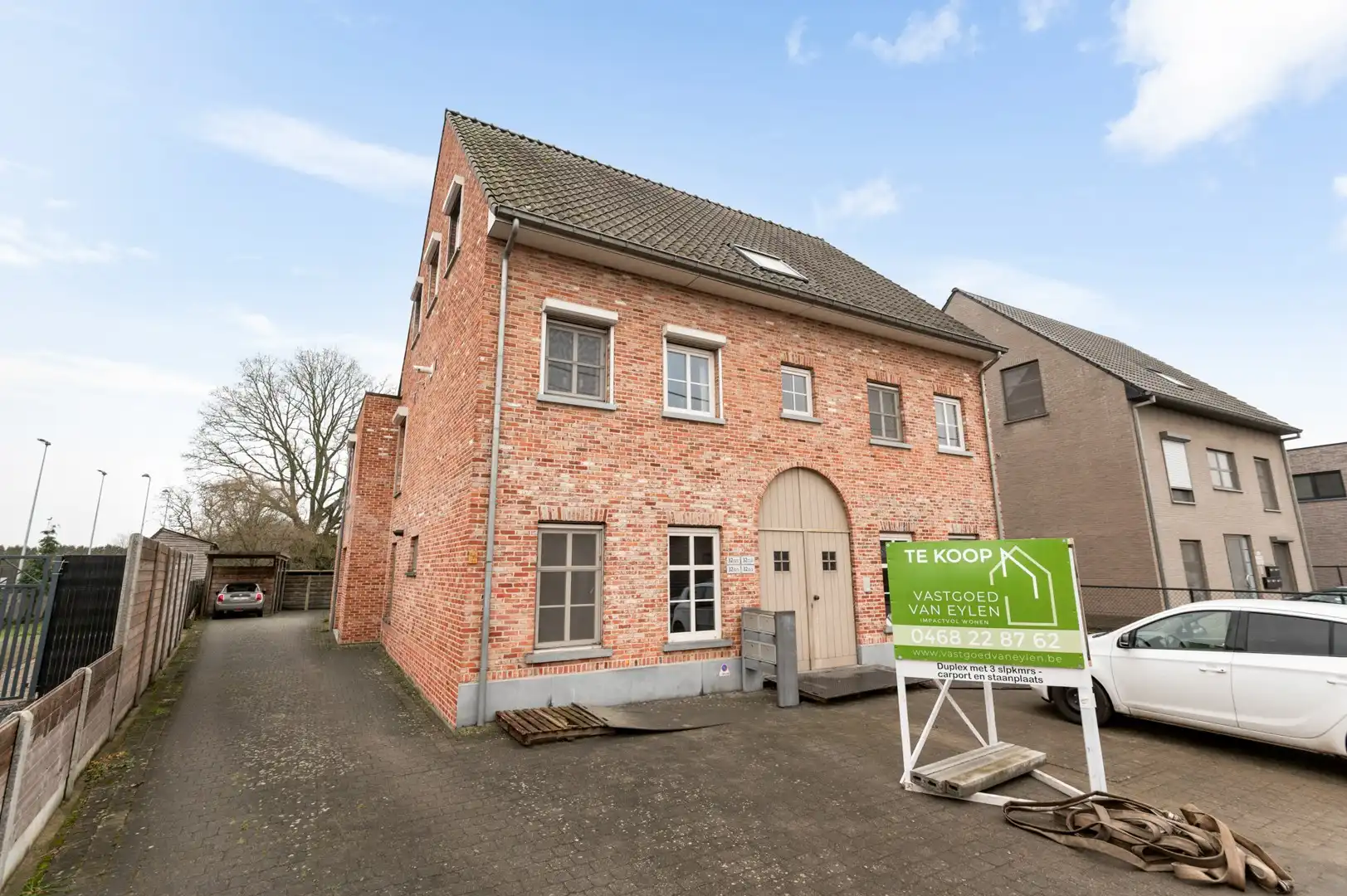 Instapklare duplex met 3 slpkmrs, terras, staanplaats en carport in Hulshout foto 2
