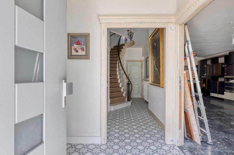 Uniek, karaktervol herenhuis met 5 slaapkamers én aparte garage in hartje Temse TE KOOP! foto 18