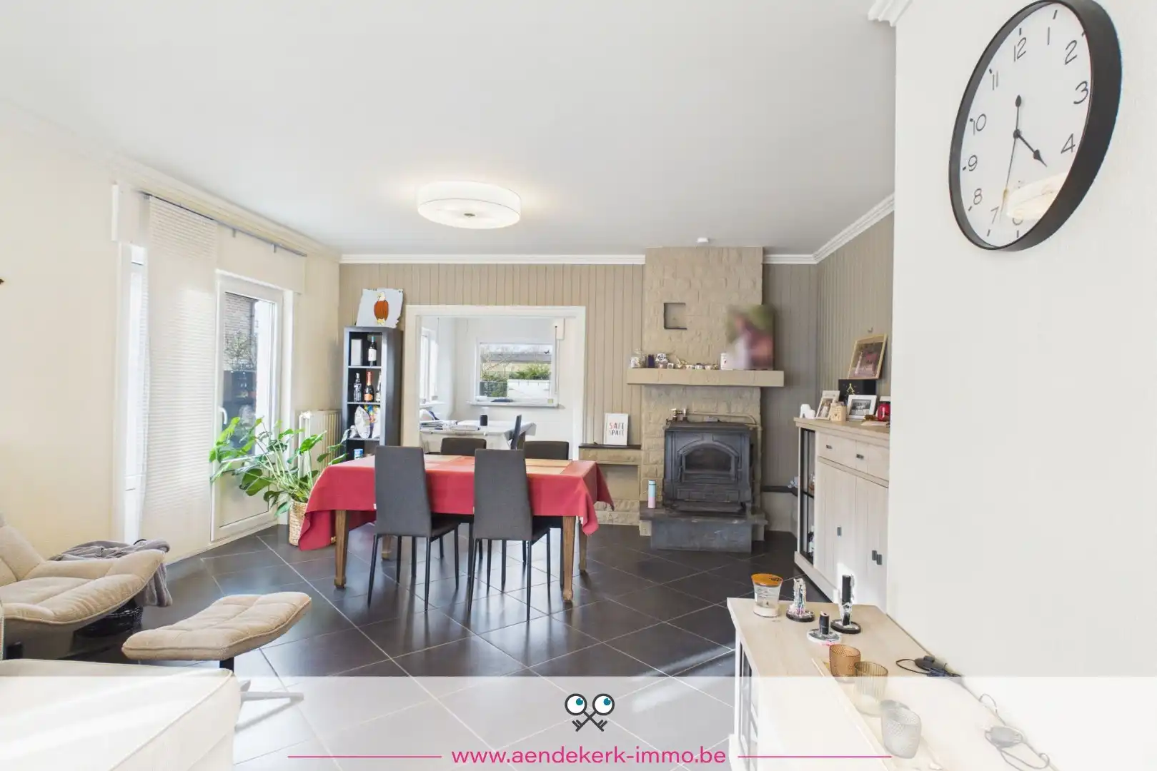 Ruime gezinswoning met 6 slaapkamers en tuin met zwembad in Kessenich foto 4