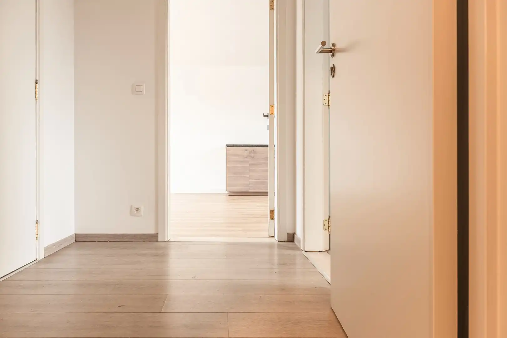 Instapklaar appartement met ruime zonneterras! foto 11