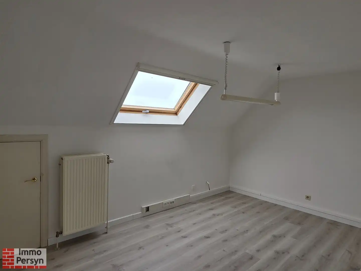 Ruime gerenoveerde triplex te Begijnendijk foto 14