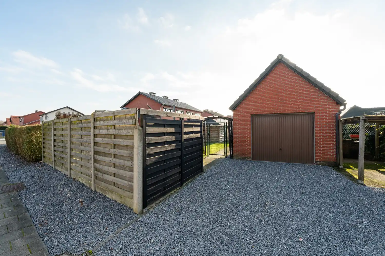 Instapklare  gezinswoning op ruim hoekperceel van 784 m² foto 40