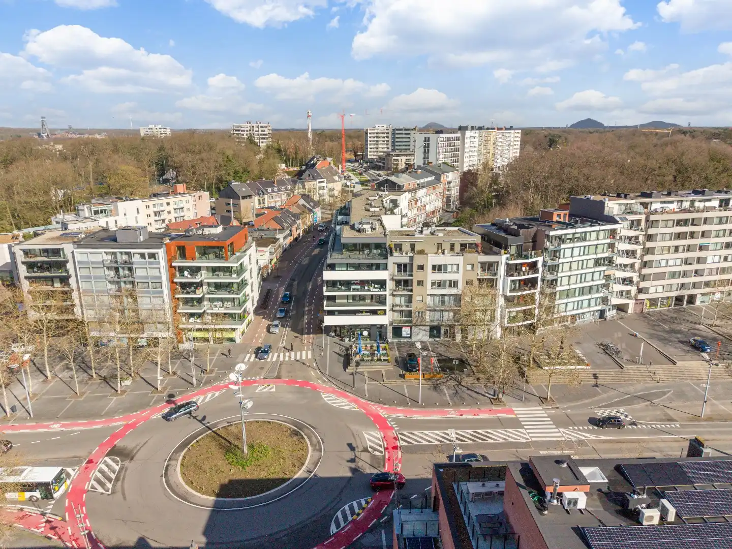 Exclusief penthouse met ruim terras, 2 slpk, dubbele autostaanplaats, centrum Genk foto 43