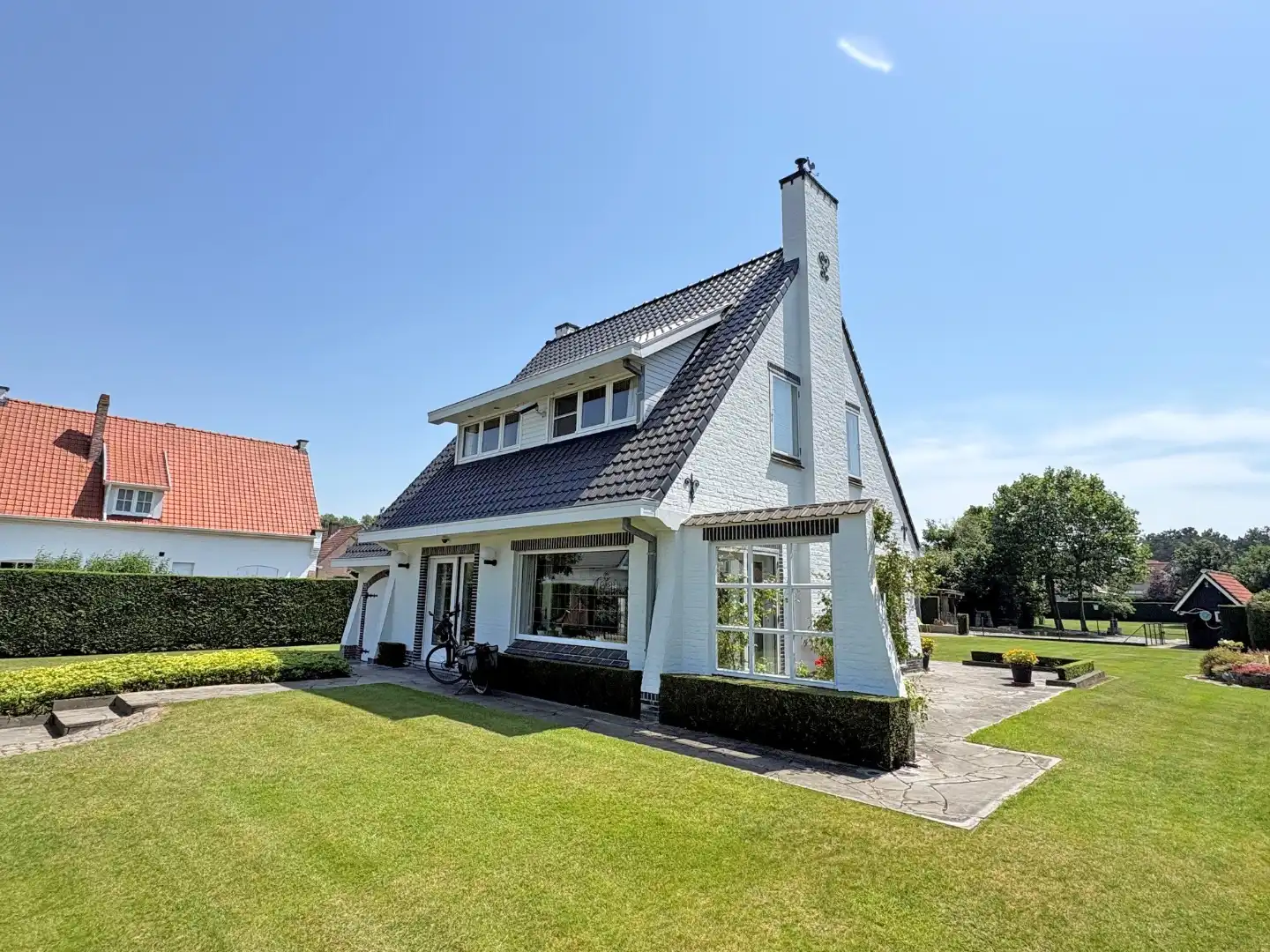 Charmante villa op een prachtig perceel grond van 1.448m². foto 2