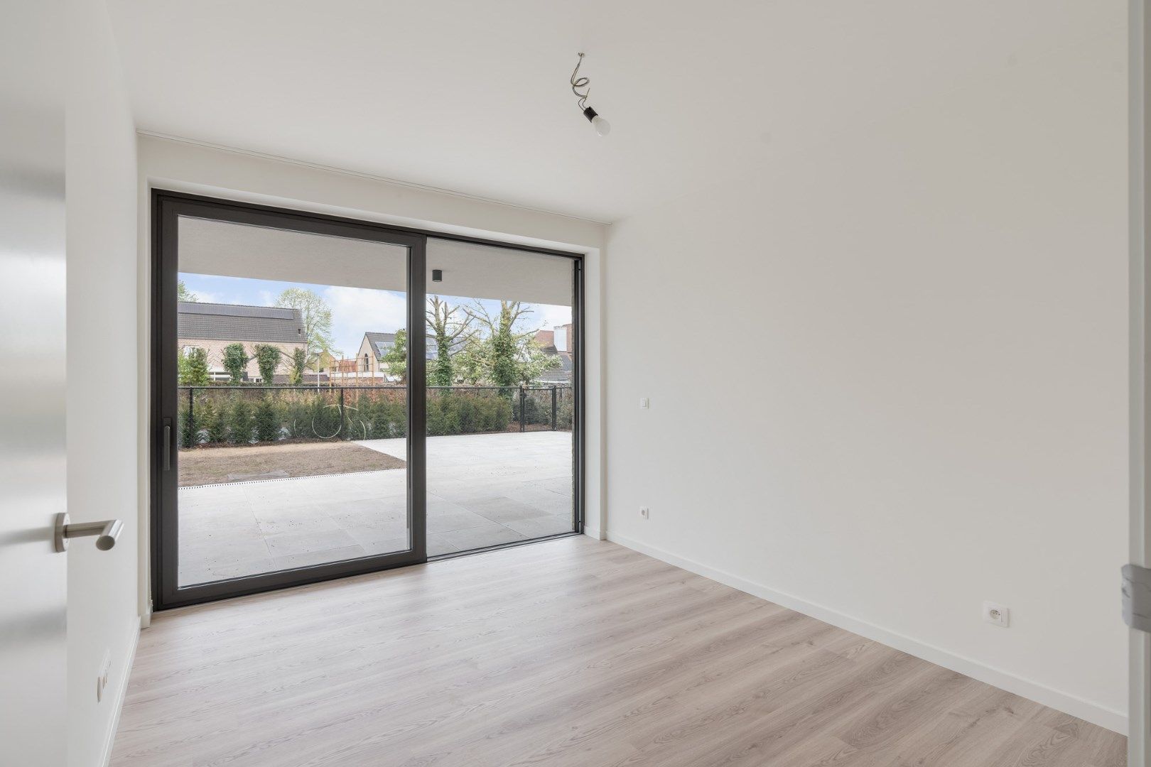 Stijlvol nieuwbouw gelijkvloers appartement in centrum Zonhoven met 3 slaapkamers + groot terras - Rolstoeltoegankelijk foto 11
