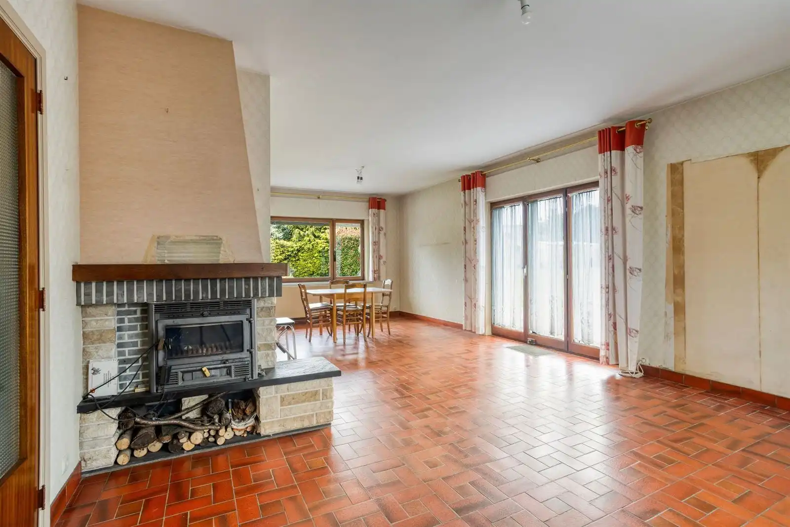 Prachtig gelegen bungalow met 3 à 4 slaapkamers op 6a 53ca foto 7