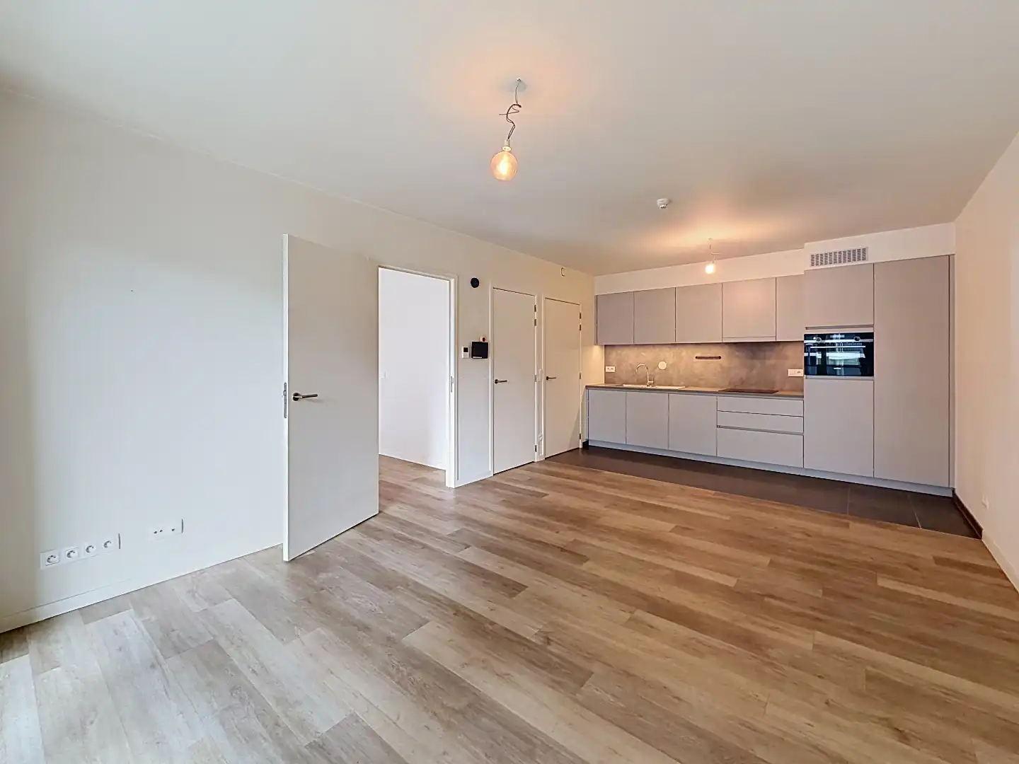 Rustig en energiezuinige Assistentiewoning, met terras en zeezicht.  foto 2