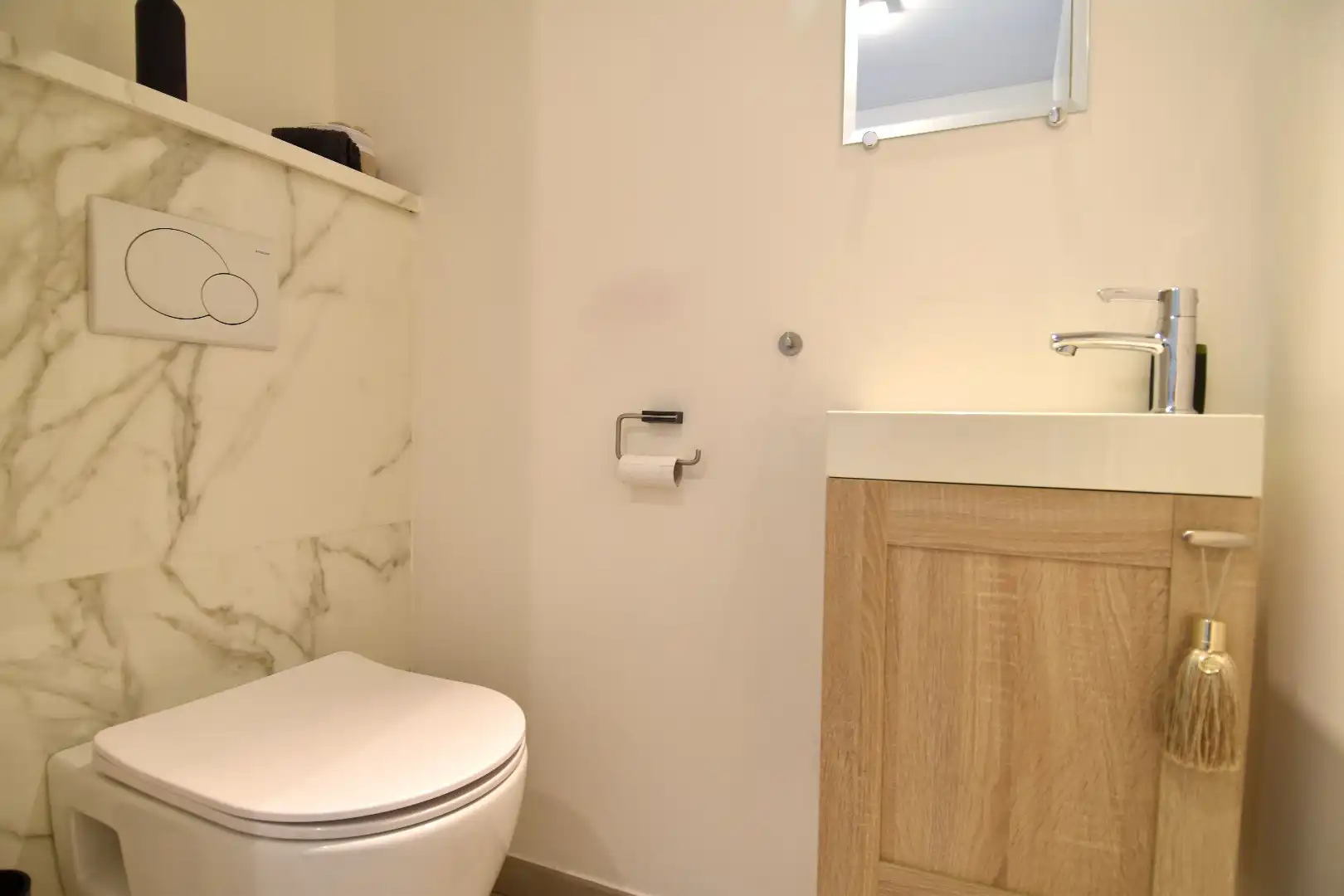 Perfect instapklaar 1-slaapkamerappartement met garage te Harelbeke-centrum foto 8