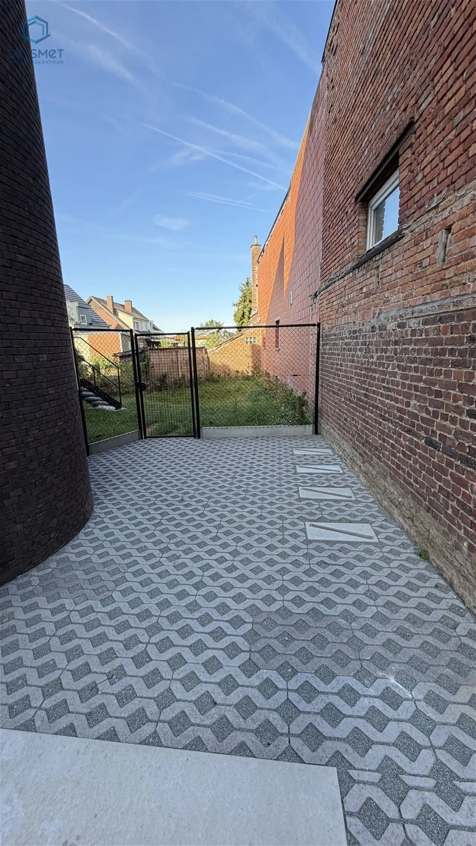 INSTAPKLAAR DAKAPPARTEMENT MET 2 SLAAPKAMERS, ZONNEPANELEN & MOGELIJKHEID TOT EXTRA RUIMTE foto 4