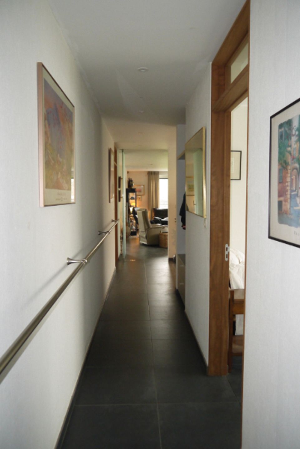 Woning in goede staat met garage op topligging foto 5