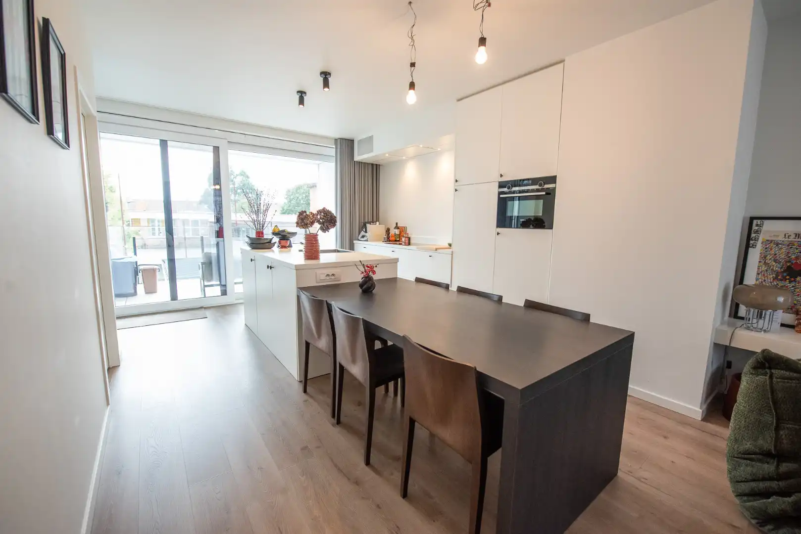 Recent 2 slaapkamer-appartement TE KOOP op ’t Gaverke in Waregem! foto 3