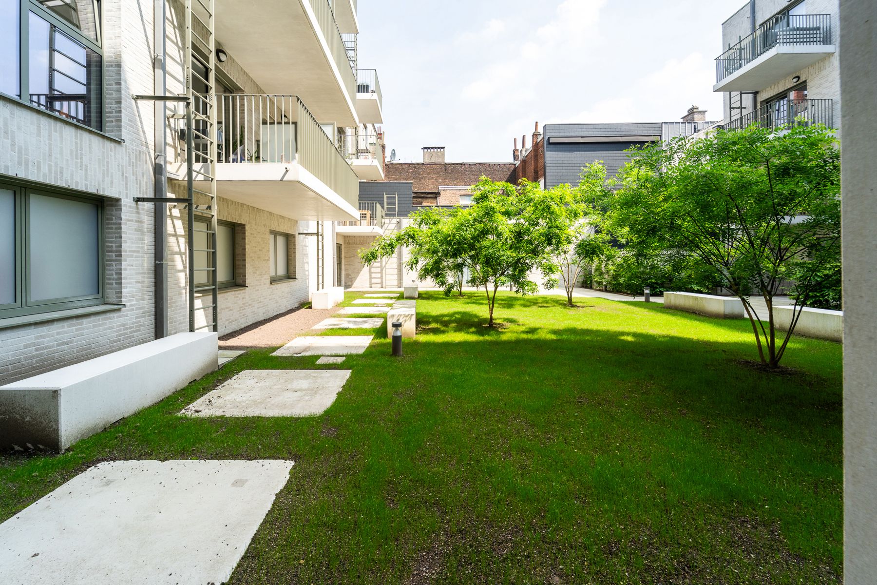 Nieuwbouw tweeslaapkamer appartement met terras foto 10