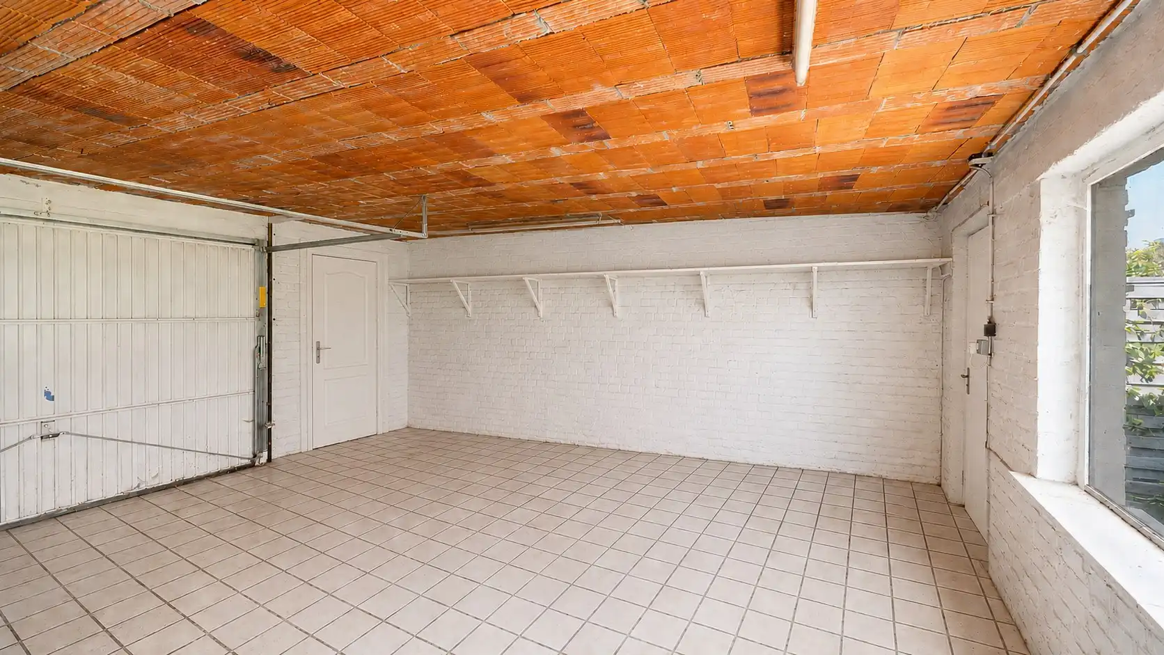 Huis met groot volume en garage te Knokke foto 14