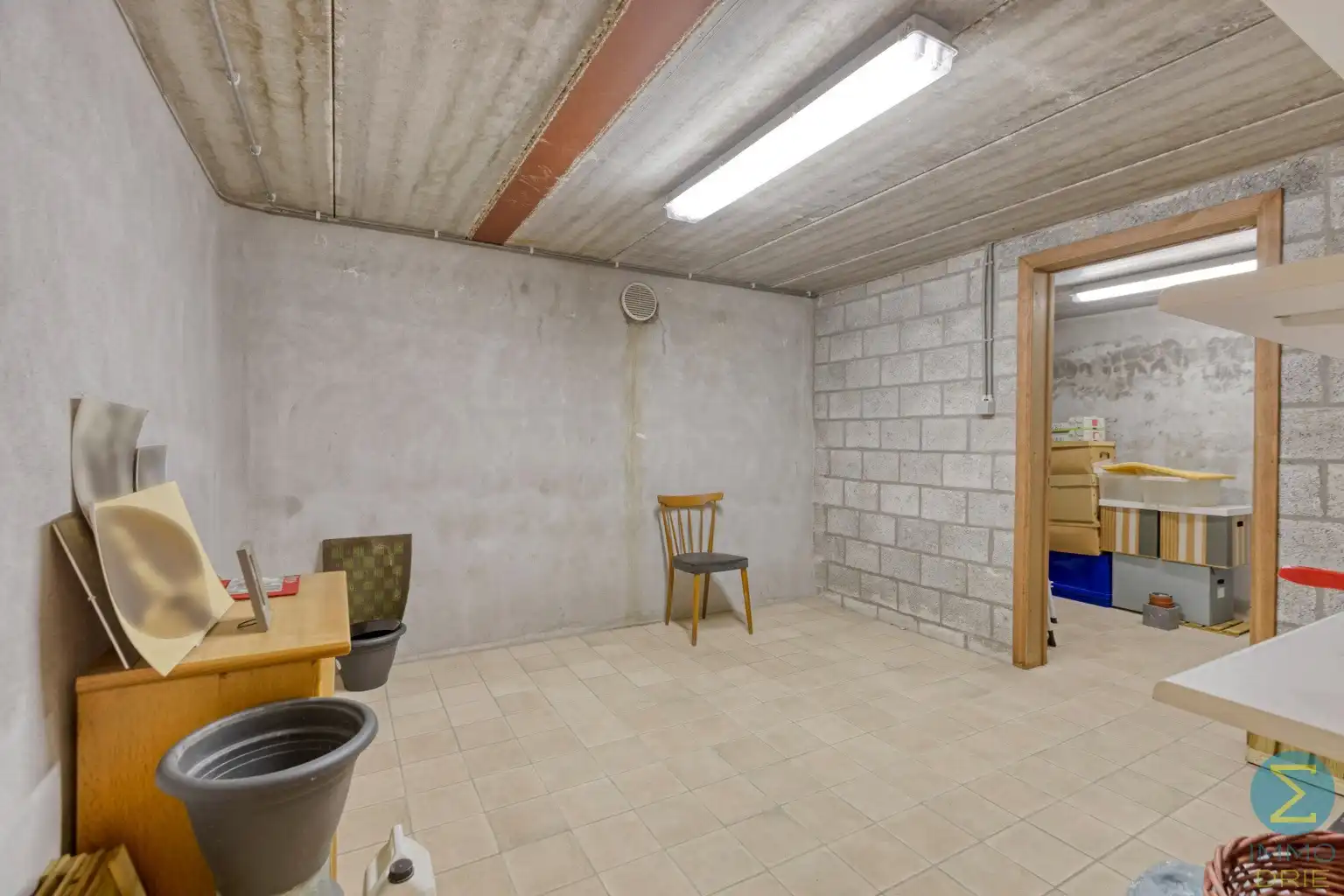 Ruim 2-slaapkamerappartement met balkon, garage én kelder  foto 21