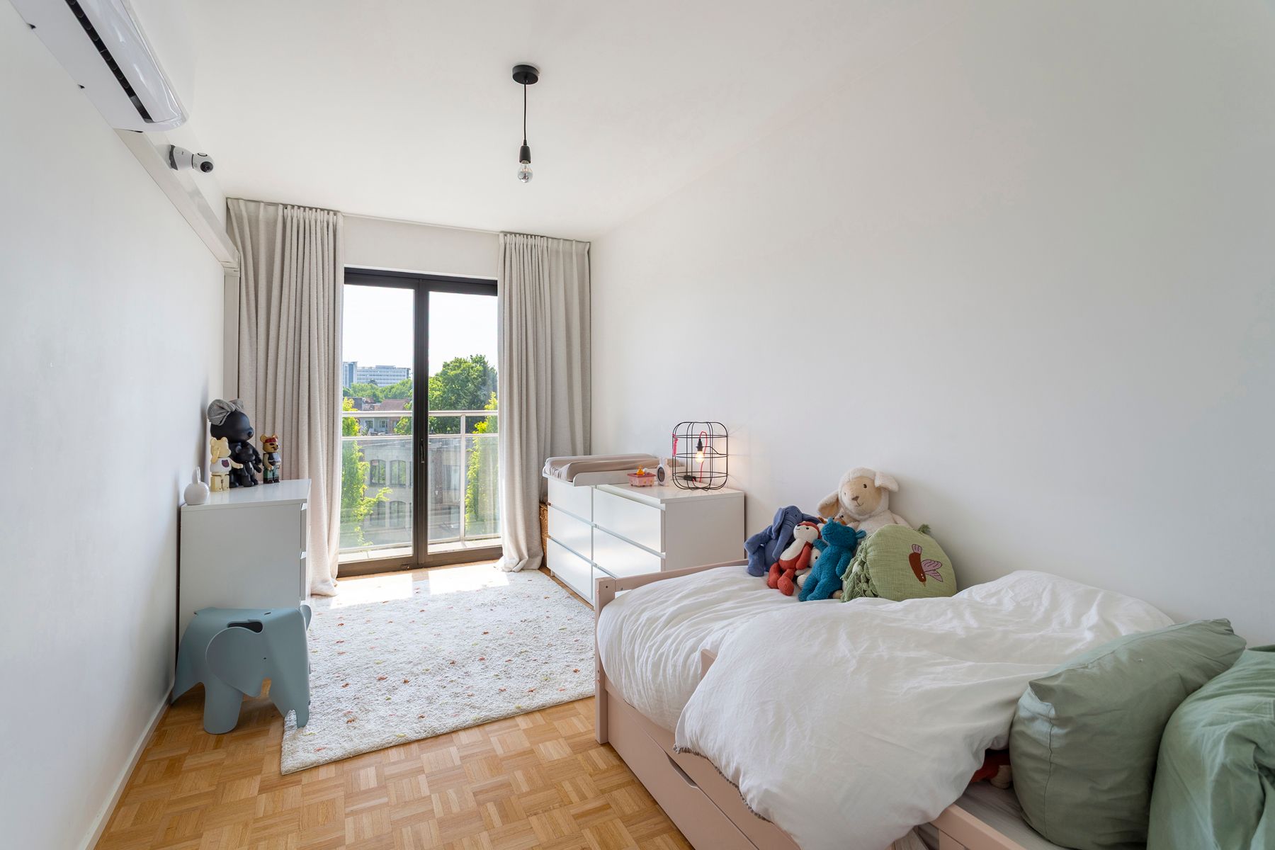 Vintage charme en hip wooncomfort op toplocatie in Berchem foto 11