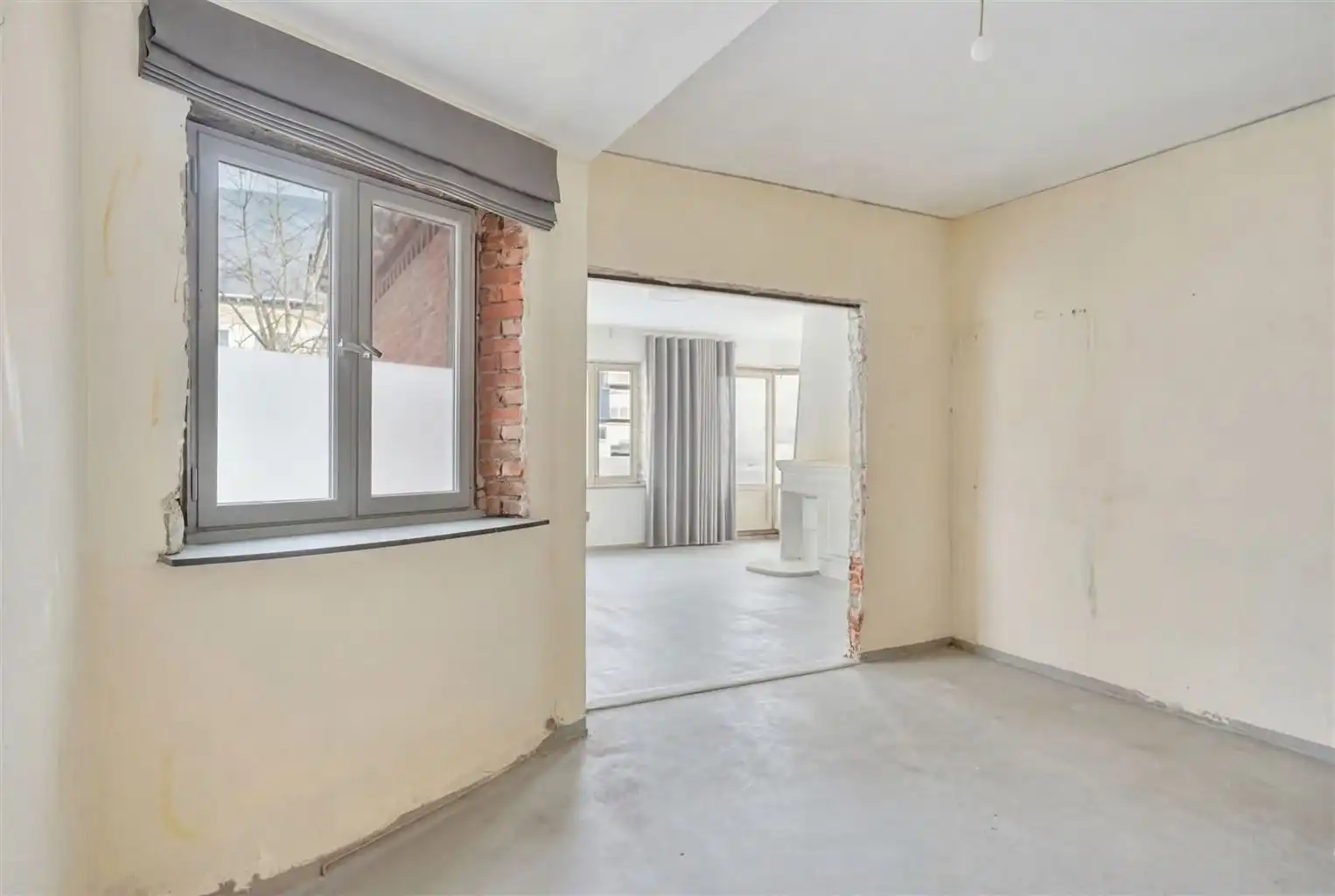 Te renoveren hoekwoning met tal van mogelijkheden, gelegen op een absolute toplocatie in het hart van het historisch stadscentrum van Bree.  foto 18