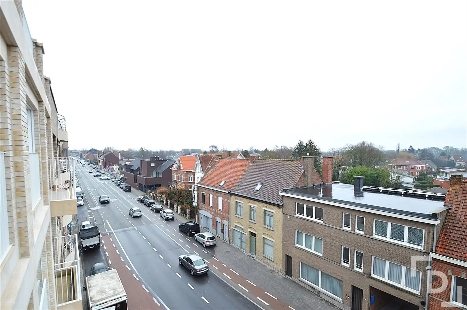 Nieuwbouwappartement met carport foto 18