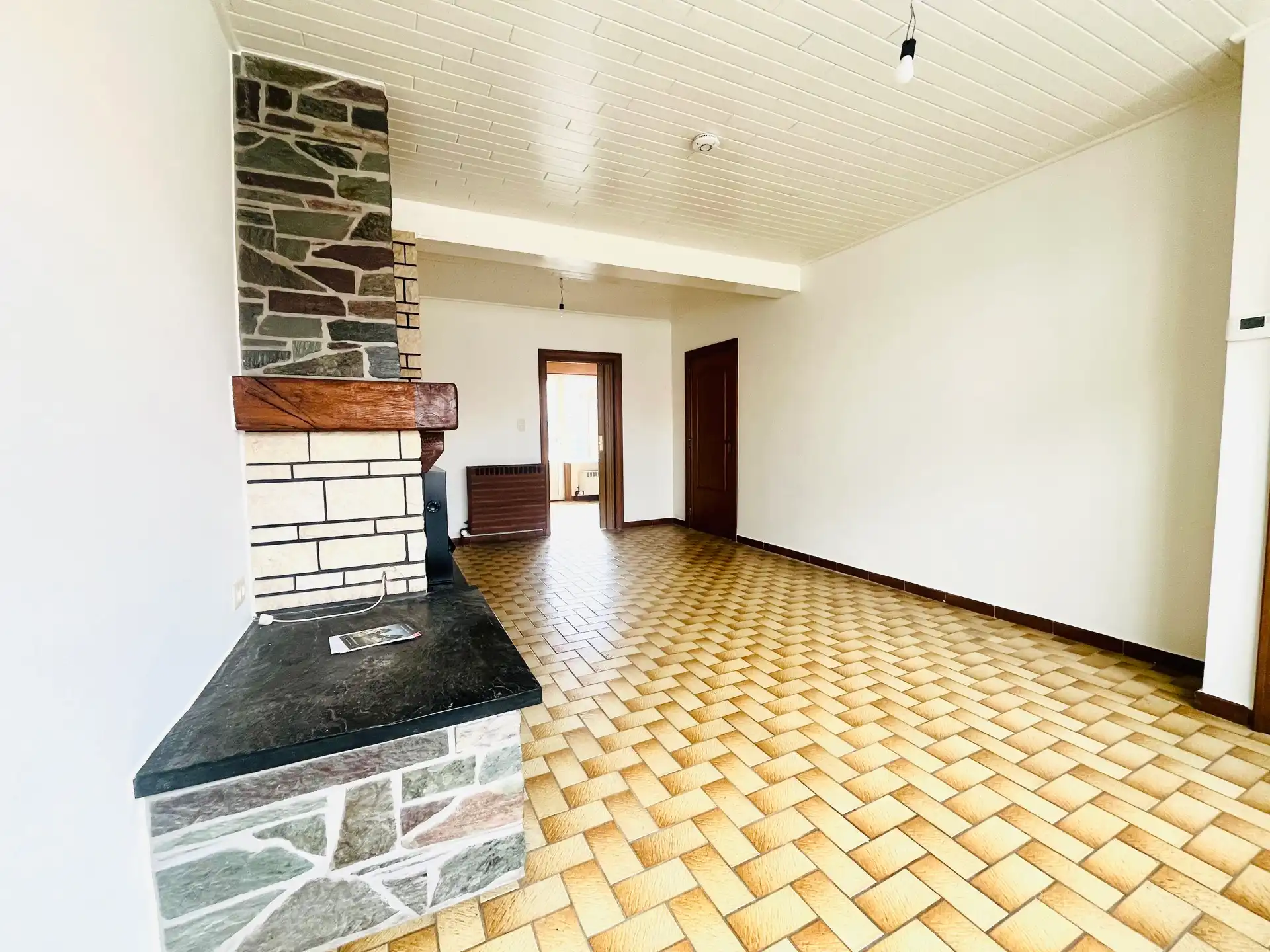 WONING GELEGEN IN HET CENTRUM VAN LIEDEKERKE foto 4