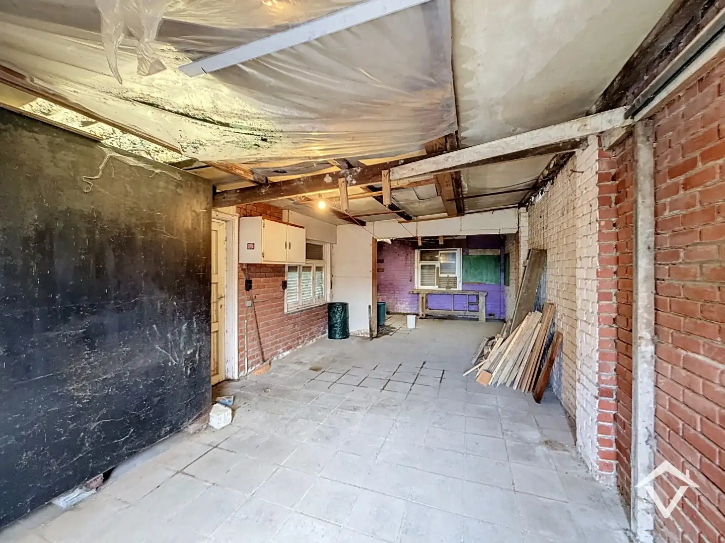 Gelijkvloerse woning met 3 slaapkamers, ruime garage en tuin op een gunstige ligging te Hooglede foto 29