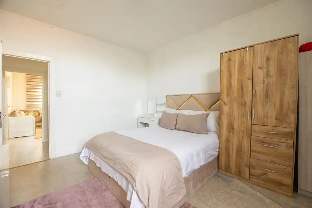 Riante te renoveren woning  foto 12