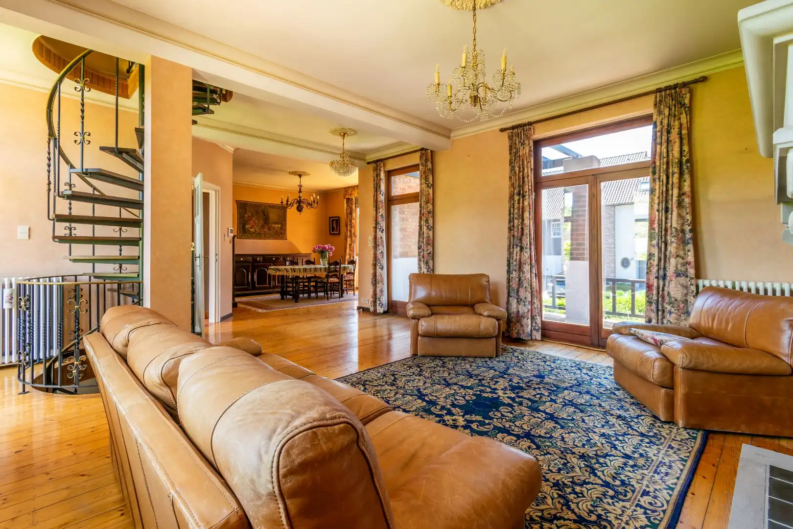 Een karaktervolle, te moderniseren woning te Halle!  foto 6