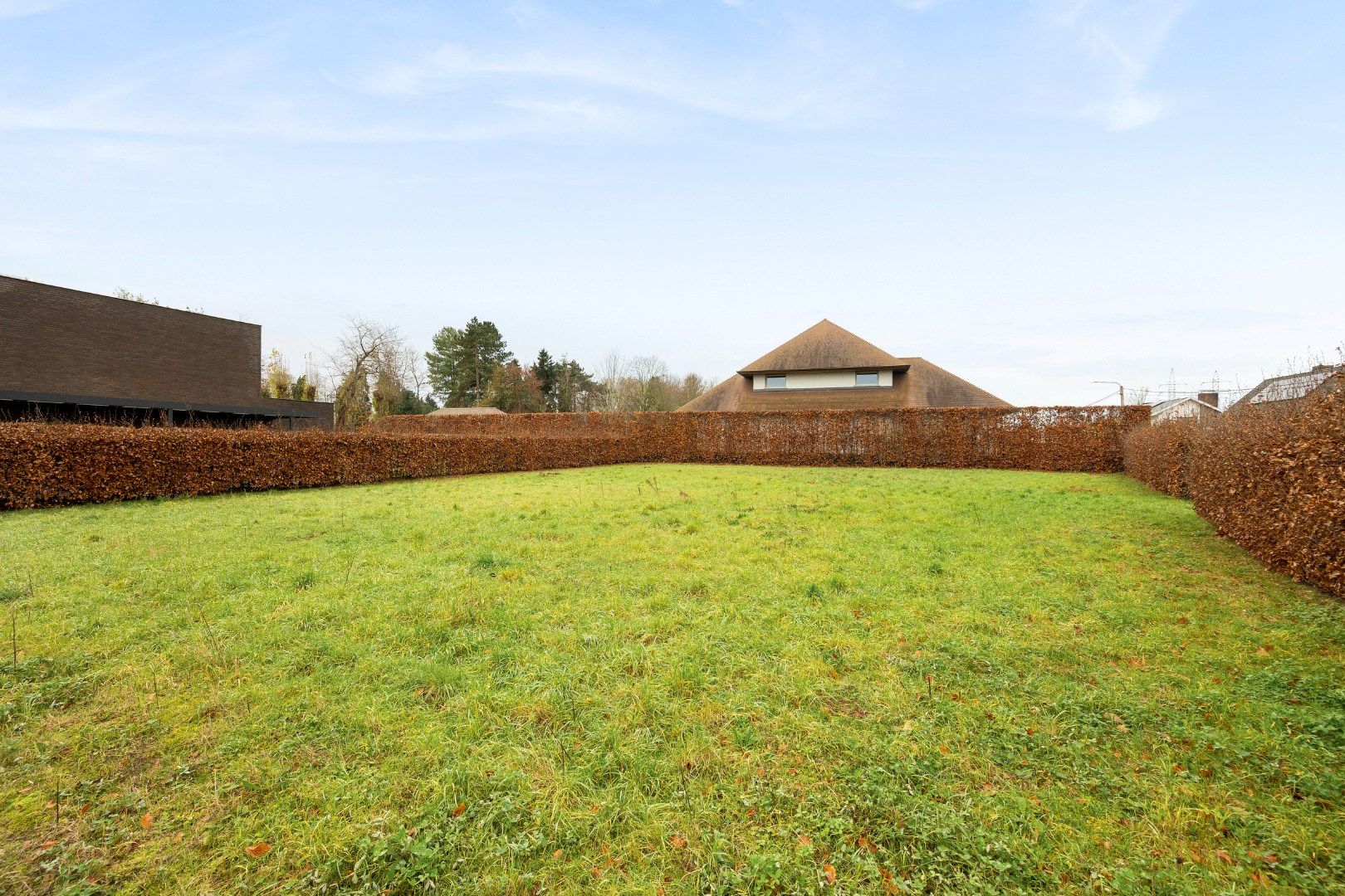 Bouwgrond (perceel: 973 m²) op een topligging in Roeselare foto {{pictureIndex}}