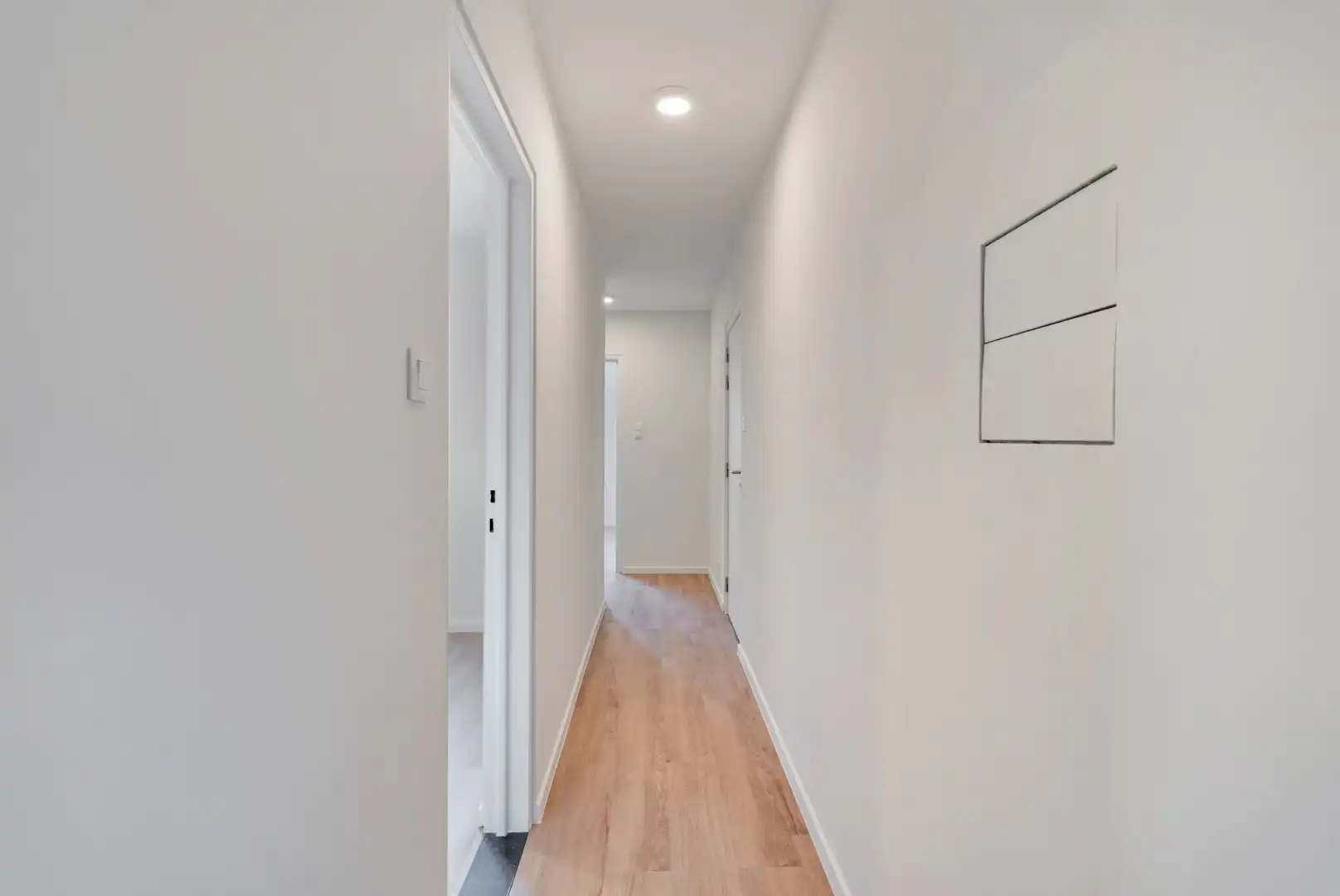 Stijlvol gerenoveerd appartement met moderne uitstraling in het centrum van Maaseik!  foto 15