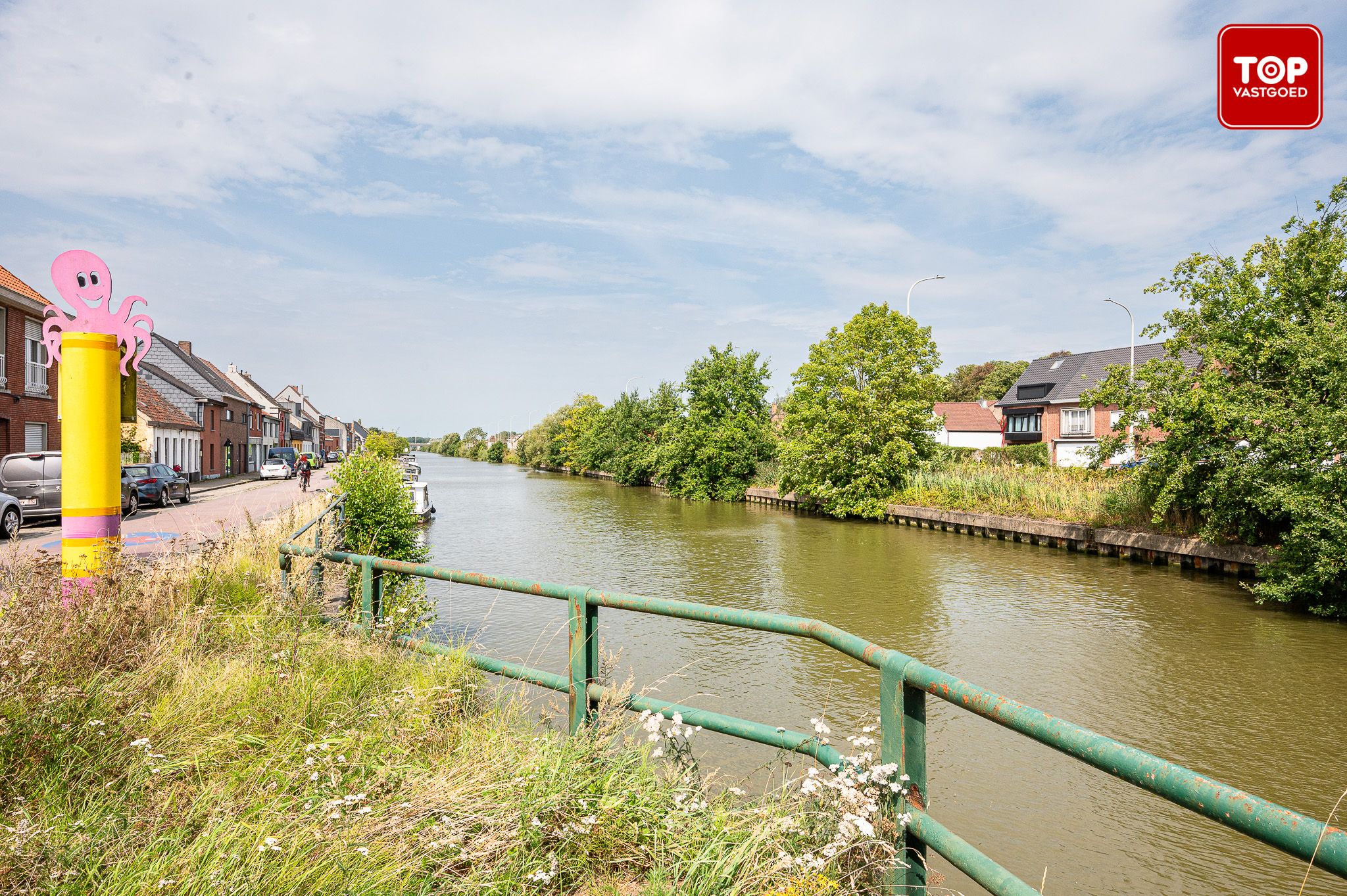 Te renoveren woning gelegen aan de Trekweg in Mariakerke  foto 2