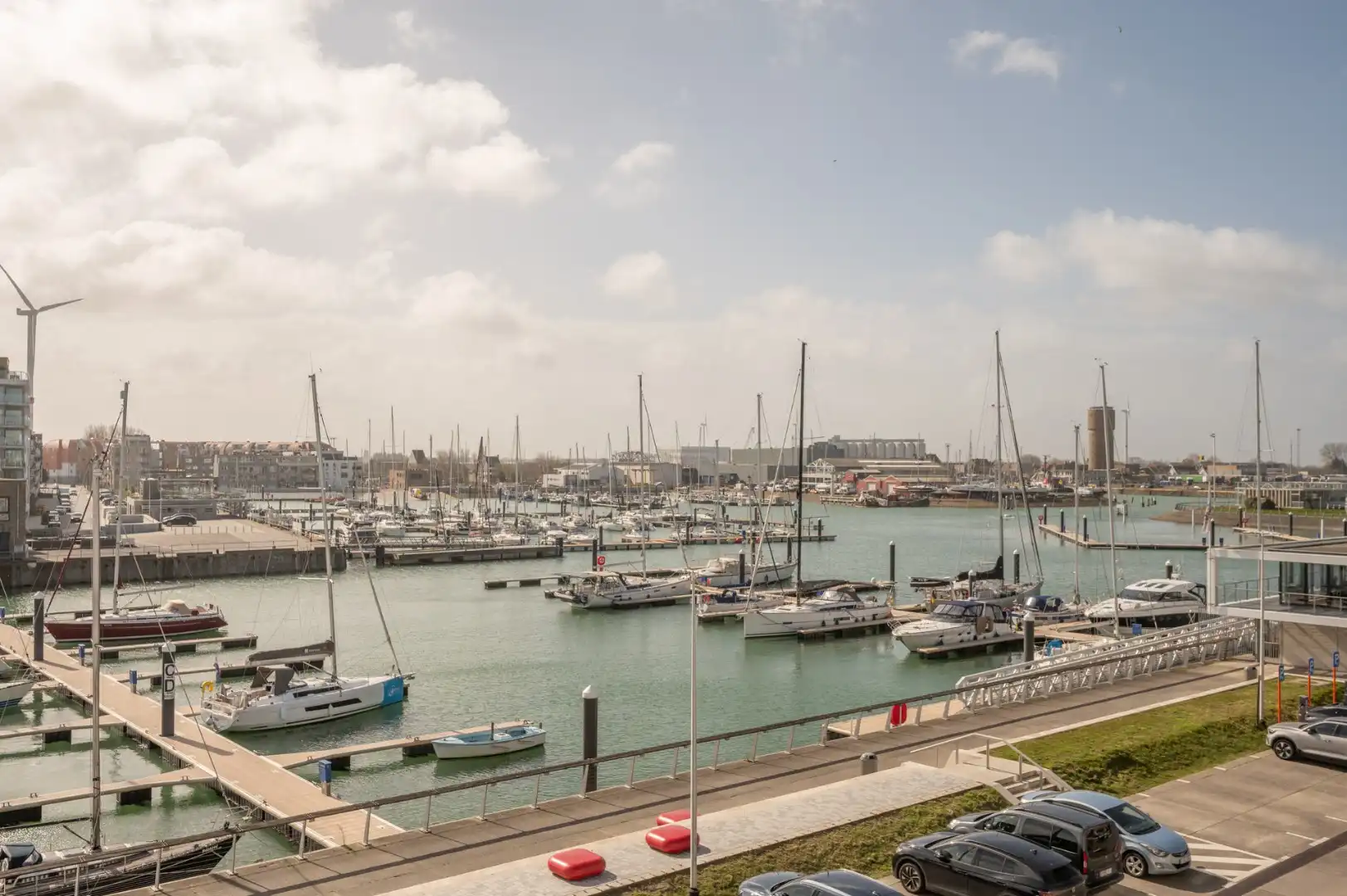 appartement met zicht op de zeilboten foto 14