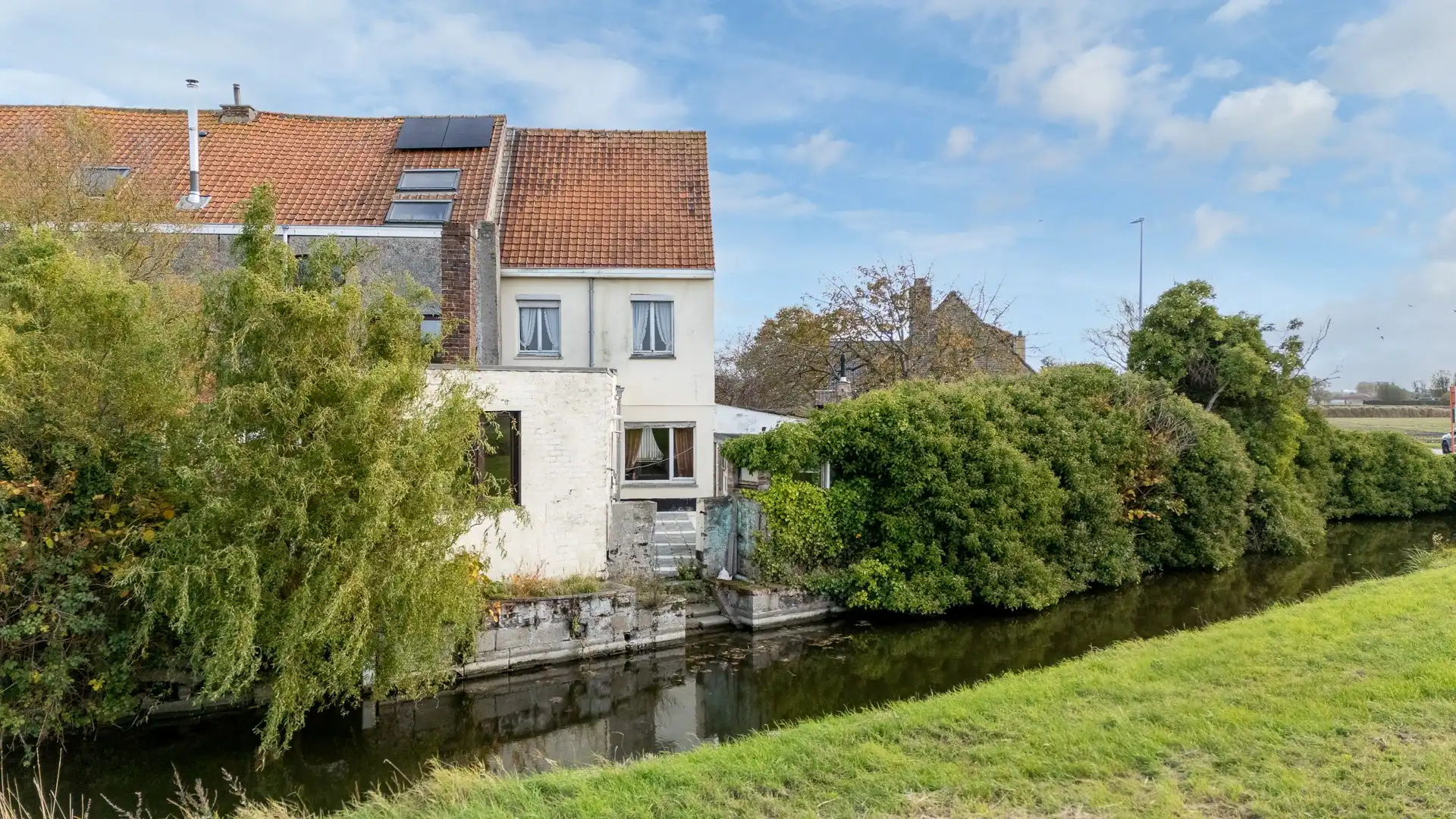 Renovatieproject met enorm veel potentieel te Lissewege foto 4