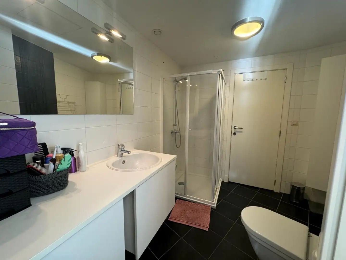 TE HUUR - Gezellige studio in Merchtem - Uitstekende ligging foto 5