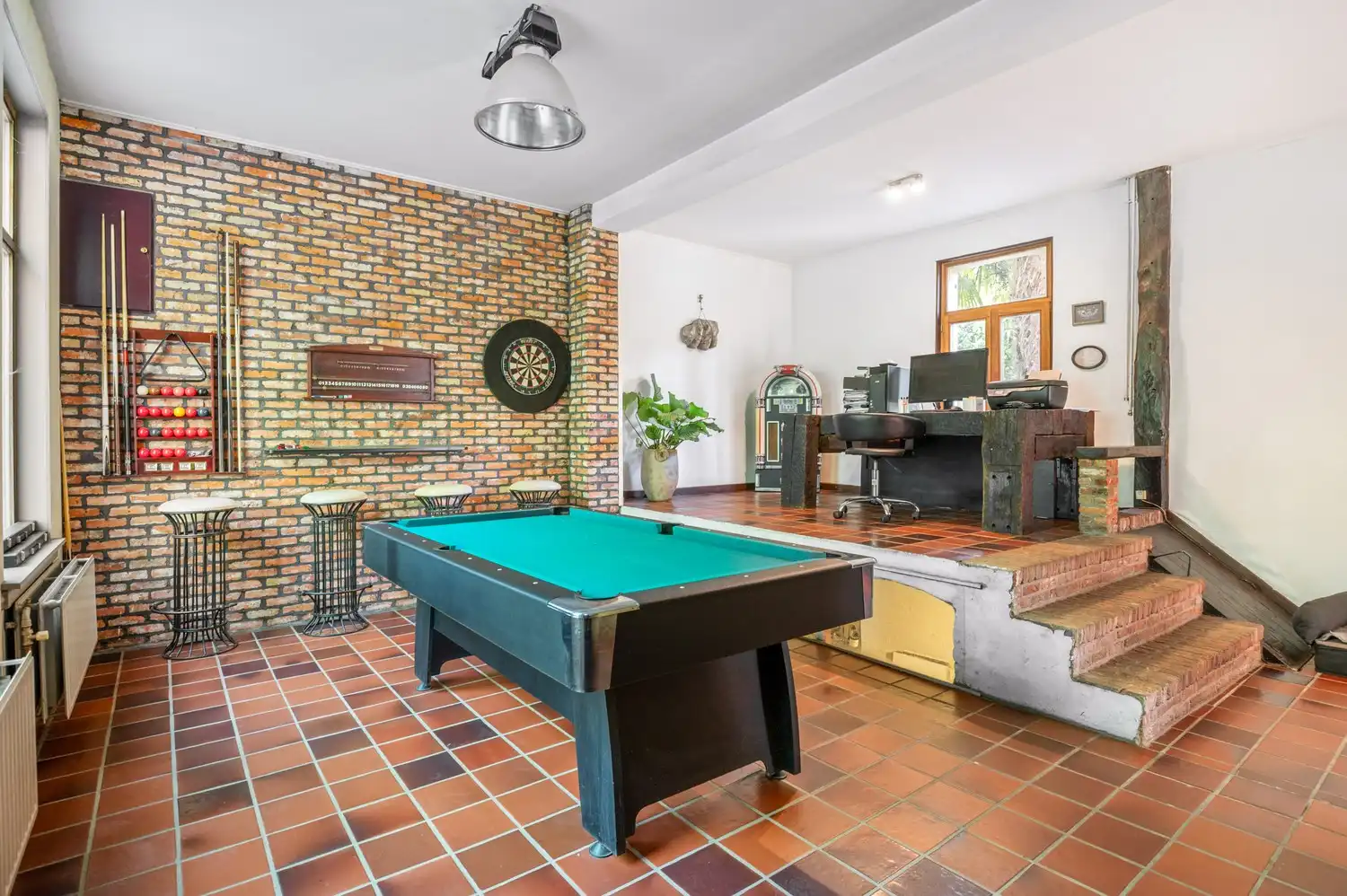 Charmante hoeve in een oase van groen foto 3