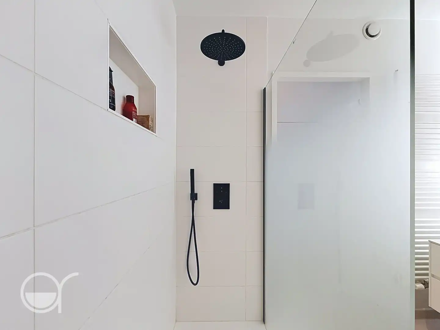 Modern 2-slaapkamerappartement met staanplaats op uitstekende locatie foto 11