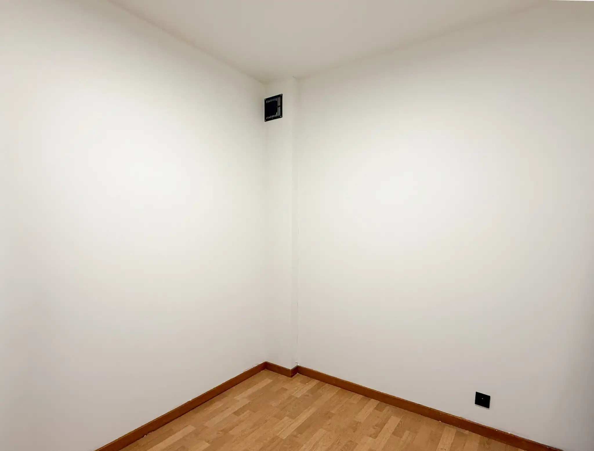 Appartement met twee slaapkamers en twee terrassen in het centrum van Beveren foto 11