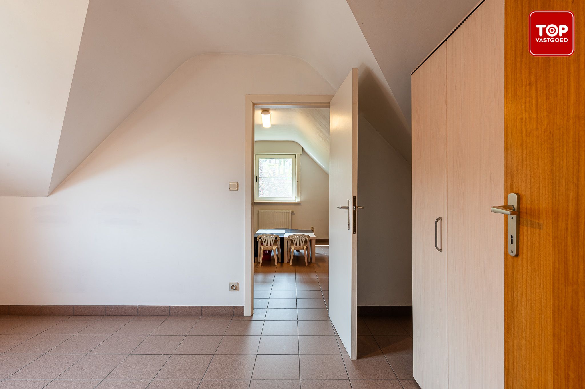 Exclusieve gezinswoning met een prachtige tuin, vijver en bureauruimte in groen Gentbrugge foto 21