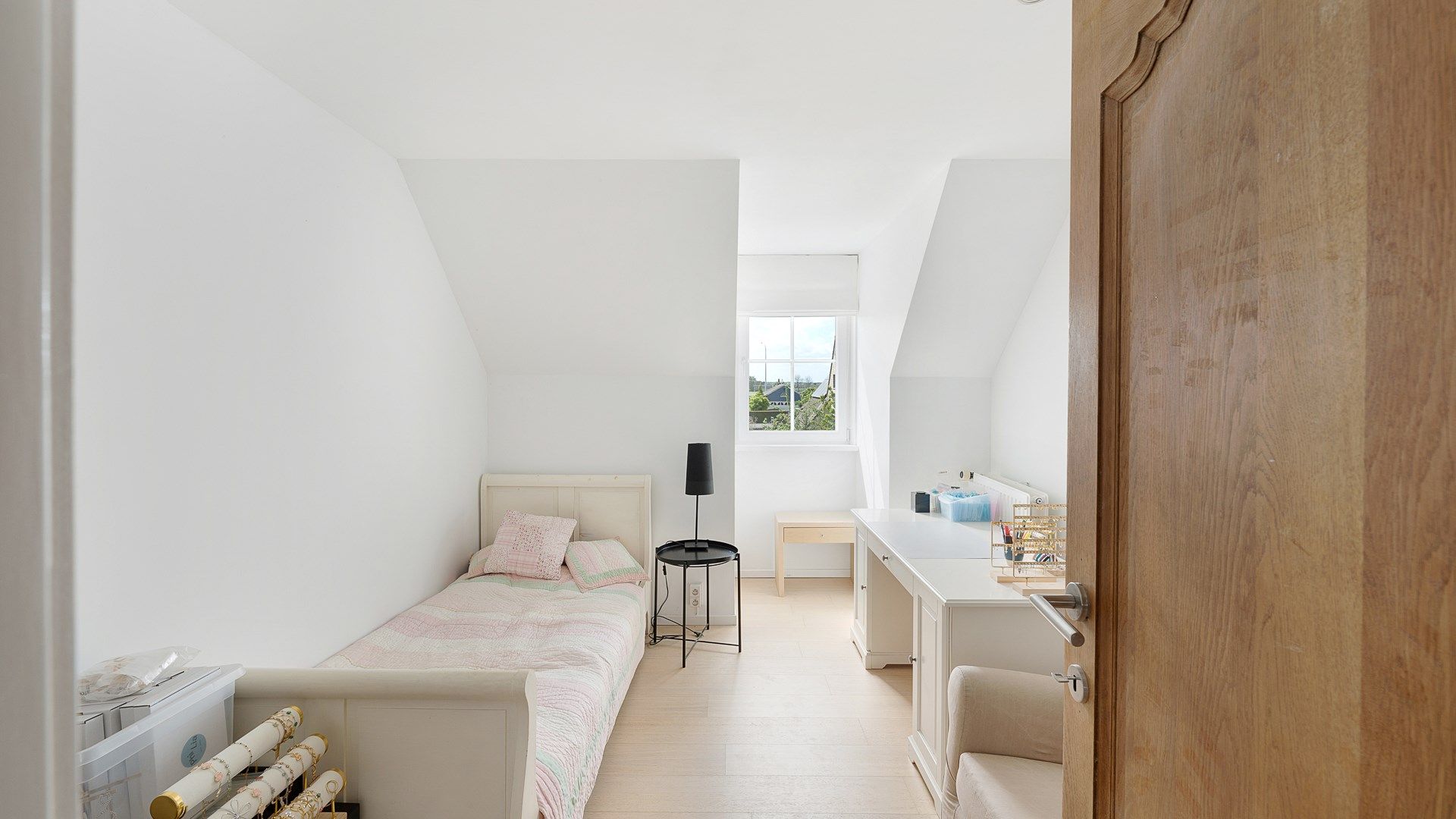 Residentieel gelegen villa op 916 m² grond  foto 23