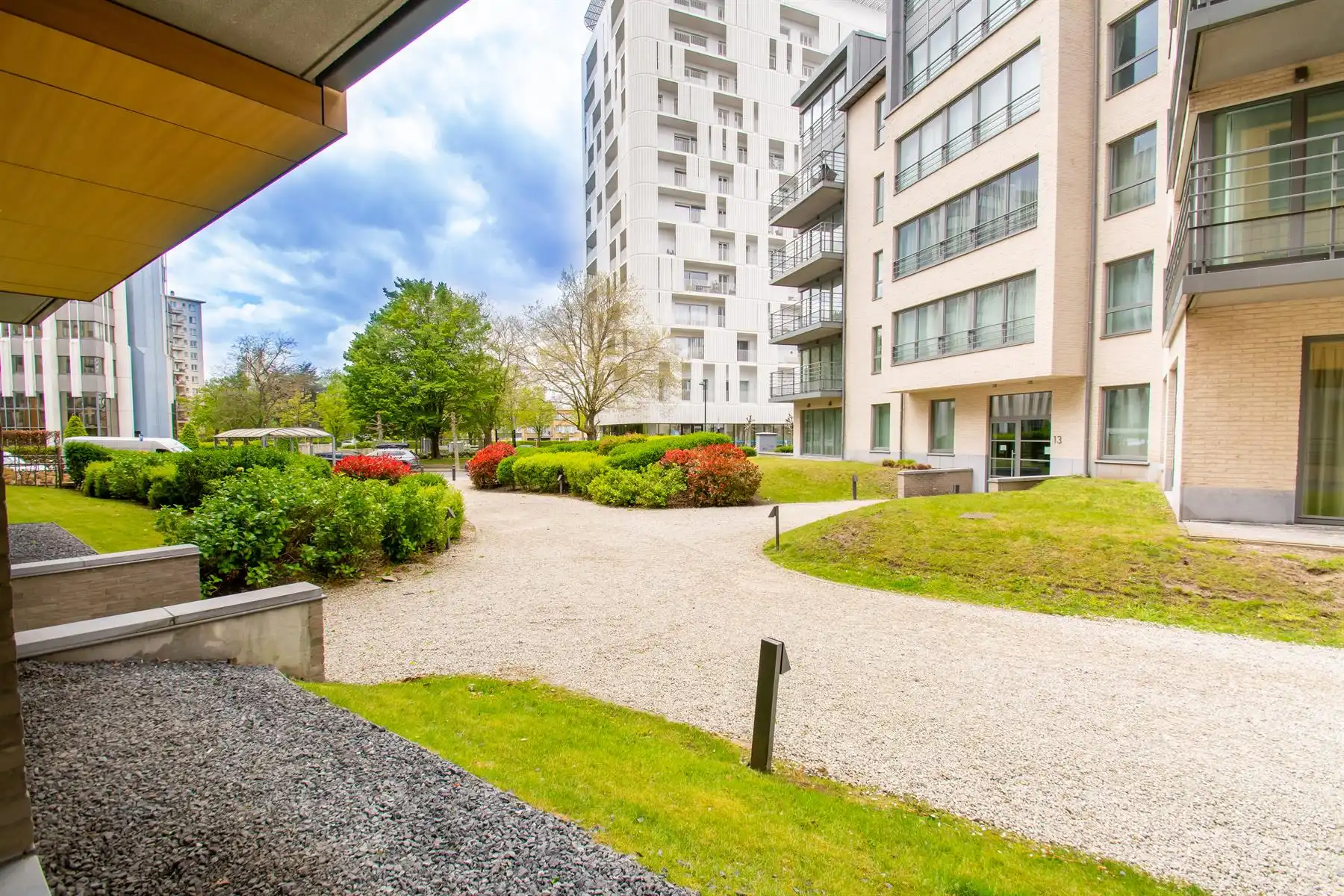 Prachtig gemeubileerd 2 kamer appartement (NATO wijk) foto 16