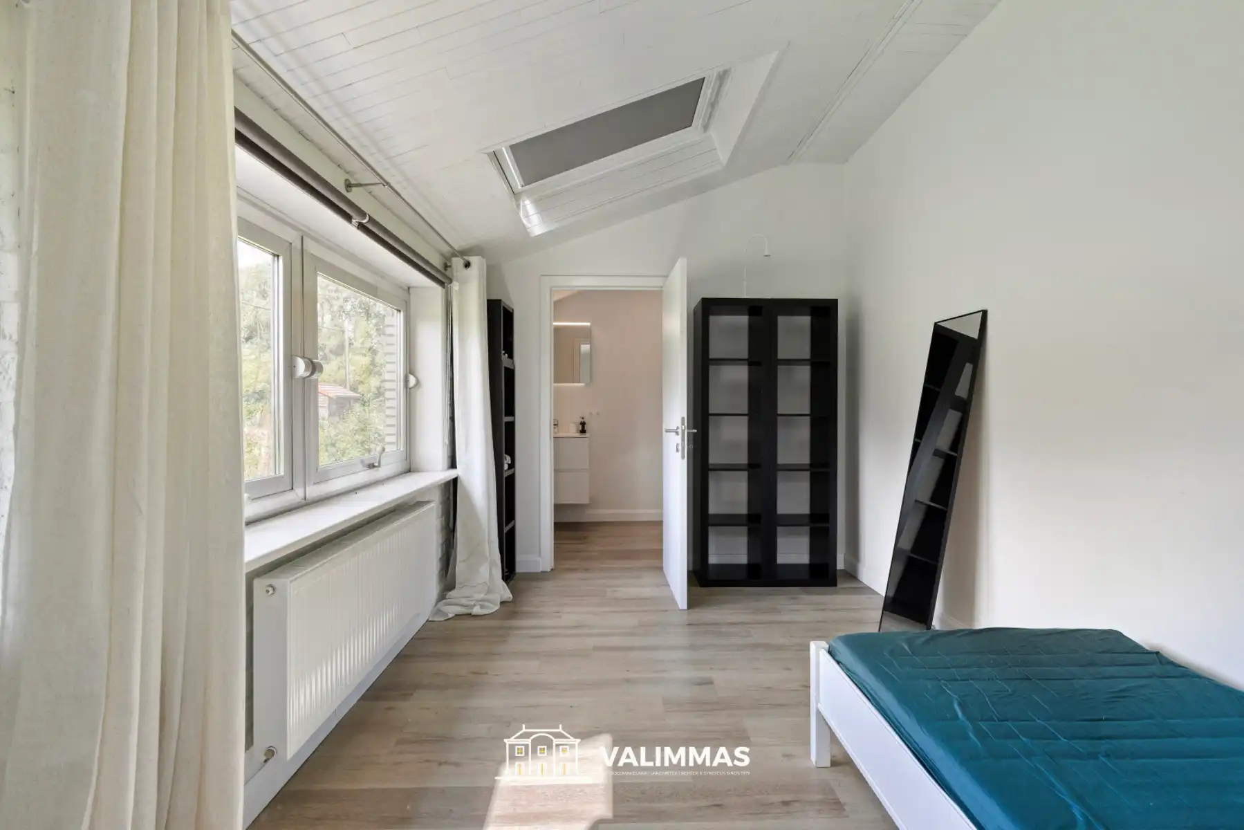 Villa-bungalow op 13 are, met mooie tuin & dubbele garage... foto 16