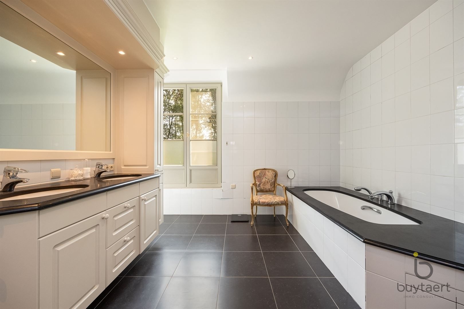 Gezellige MANOIRE villa in een aangename omgeving te Halle / Zoersel! foto 38