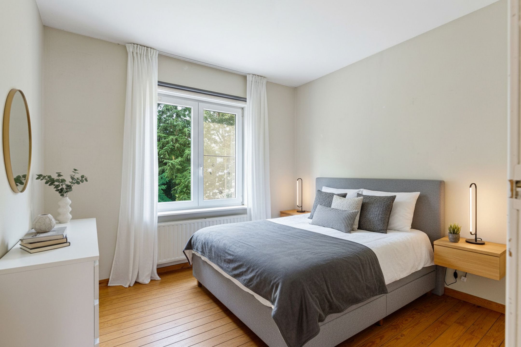 Mooie woning met appartement op toplocatie - mooie tuin foto 18
