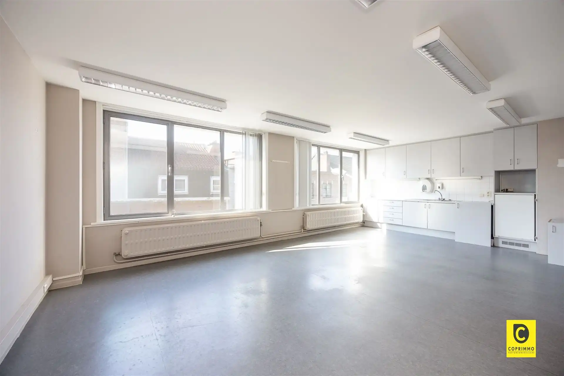 Handelspand in centrum van Niel  foto 15