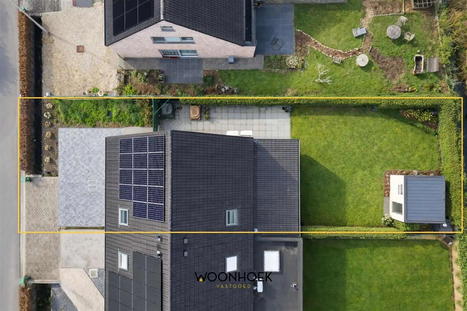  Woning met eigentijdse en serene architectuur foto 20