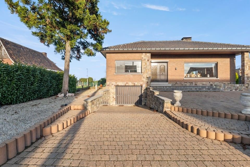 CHARMANTE, GELIJKVLOERSE GEZINSWONING OP EEN KNAP PERCEEL VAN MAAR LIEFST 11A78CA IN ZEPPEREN foto 25